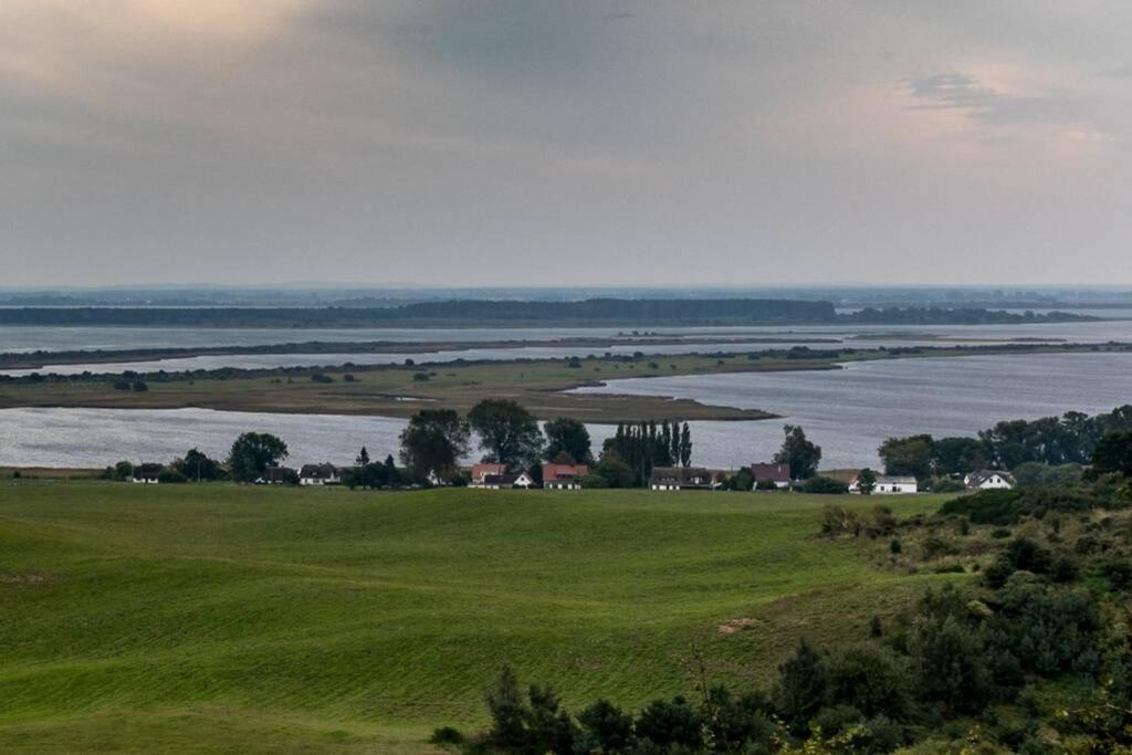 Lacky - Kleines Familienreihenmittelhaus In Grieben Hiddensee المظهر الخارجي الصورة